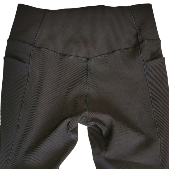 Athleta Salutation Stash Pocket II Rib 7/8 Leggings Black Size L - Picture 5 of 8